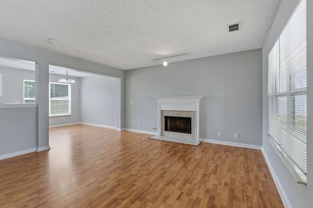 2212 Crescent Valley Ln, Hermitage, TN 37076