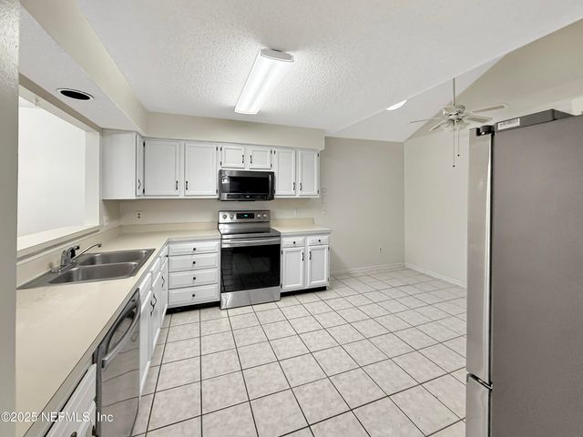 10879 CABBAGE POND Court, Jacksonville, FL 32257