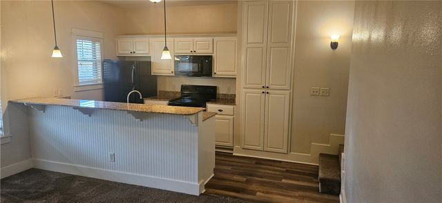 3153 N Barnsbury Terrace, Fayetteville, AR 72703
