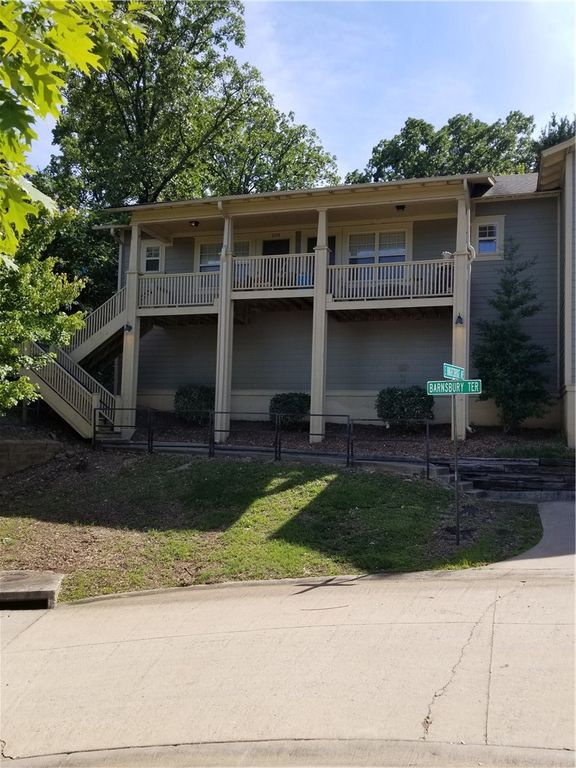 3153 N Barnsbury Terrace, Fayetteville, AR 72703