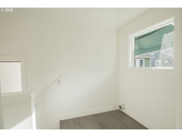 4726 Ne 111TH Ave, Portland, OR 97220