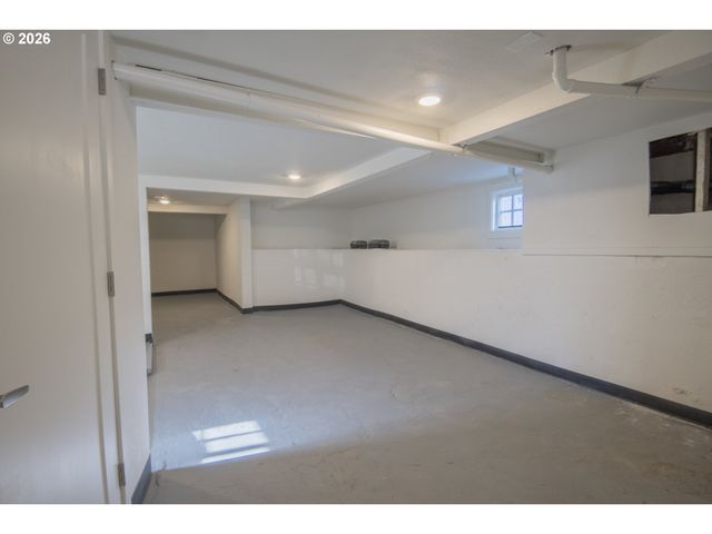 4726 Ne 111TH Ave, Portland, OR 97220