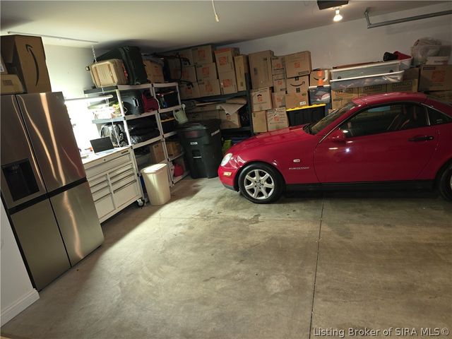 3663 Stonecreek Circle B, Jeffersonville, IN 47130