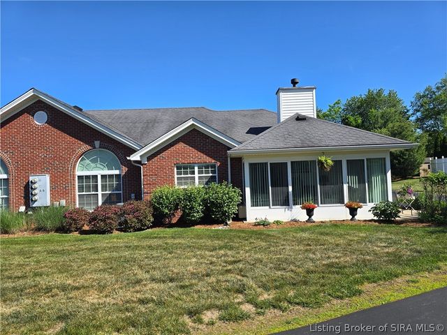 3663 Stonecreek Circle B, Jeffersonville, IN 47130