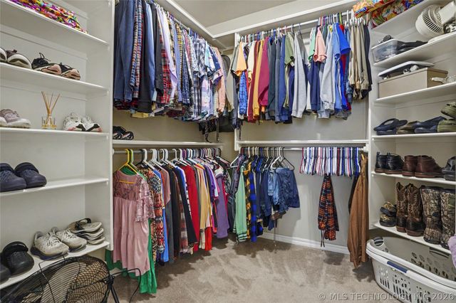 11684 Giorgio Drive, Skiatook, OK 74070