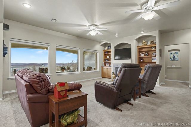 11684 Giorgio Drive, Skiatook, OK 74070