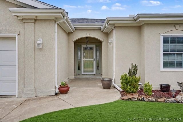 11684 Giorgio Drive, Skiatook, OK 74070