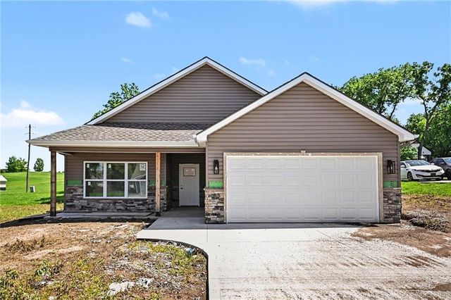 1007 Moore Drive, Plattsburg, MO 64477