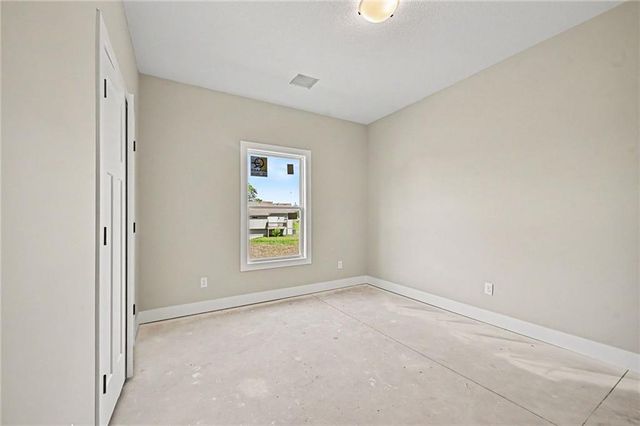 1007 Moore Drive, Plattsburg, MO 64477