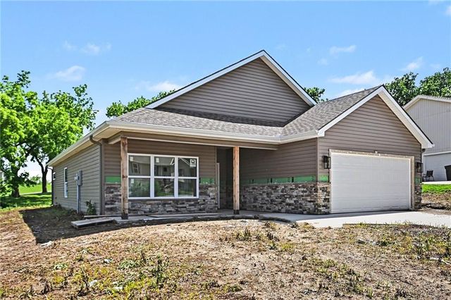 1007 Moore Drive, Plattsburg, MO 64477