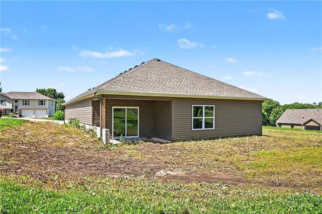 1007 Moore Drive, Plattsburg, MO 64477