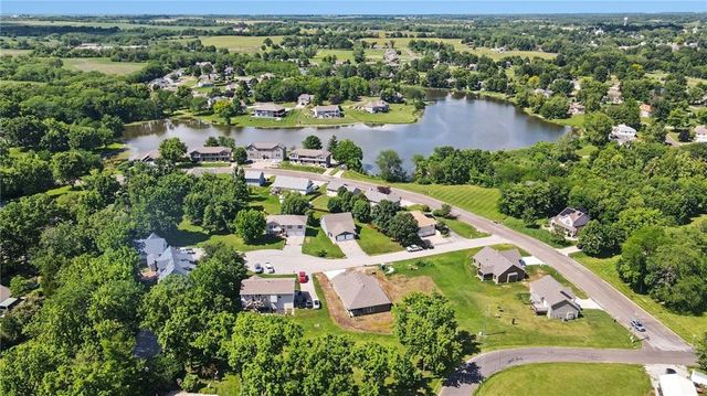 1007 Moore Drive, Plattsburg, MO 64477