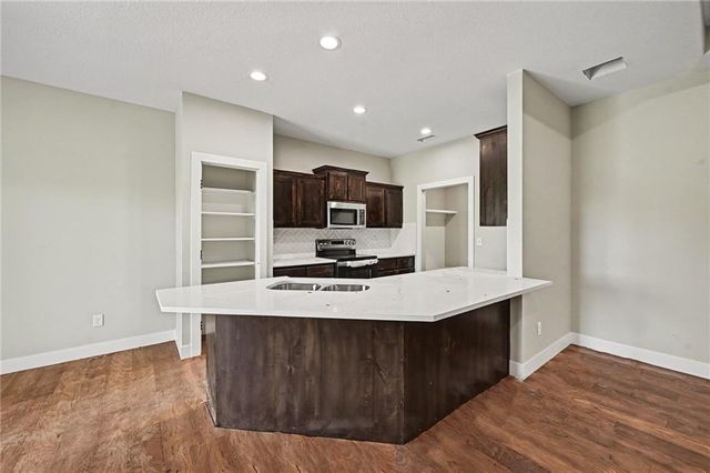 1007 Moore Drive, Plattsburg, MO 64477