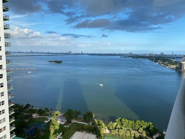 1750 N Bayshore Dr 3005, Miami, FL 33132