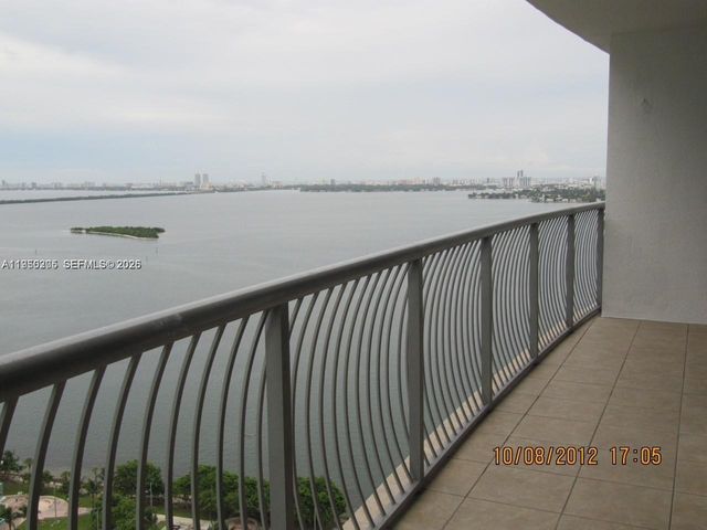 1750 N Bayshore Dr 3005, Miami, FL 33132