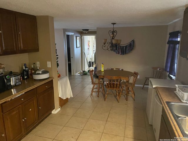 128 WINSHIP RD, Pleasanton, TX 78064
