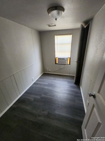 128 WINSHIP RD, Pleasanton, TX 78064
