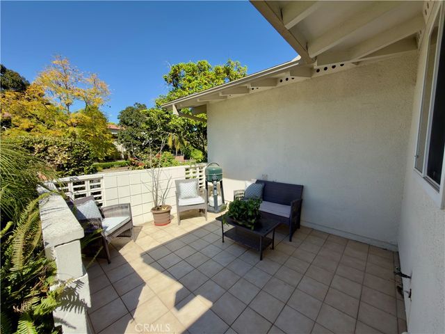 251 Calle Aragon D, Laguna Woods, CA 92637