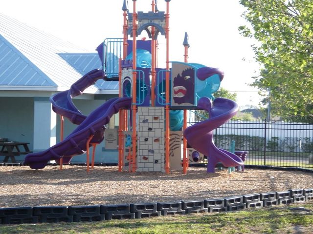 1257 MARITIME HAMMOCK AVENUE, Ruskin, FL 33570