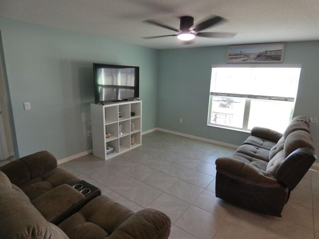 1257 MARITIME HAMMOCK AVENUE, Ruskin, FL 33570