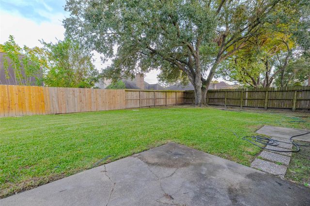 9810 Jockey Club Drive, Houston, TX 77065