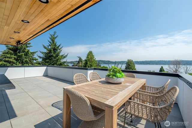 4219 51st Avenue S, Seattle, WA 98118