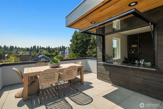 4219 51st Avenue S, Seattle, WA 98118