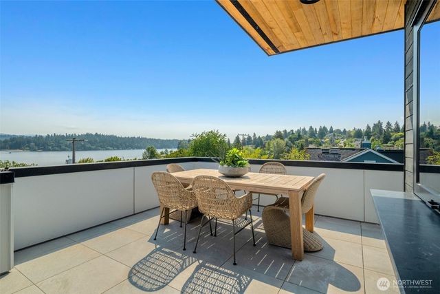4219 51st Avenue S, Seattle, WA 98118