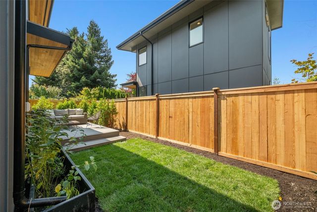 4219 51st Avenue S, Seattle, WA 98118