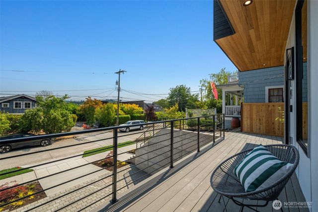 4219 51st Avenue S, Seattle, WA 98118