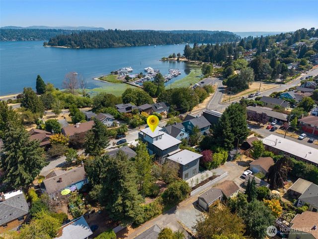 4219 51st Avenue S, Seattle, WA 98118