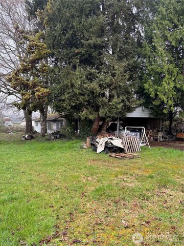 3320 13th St SW, Puyallup, WA 98373