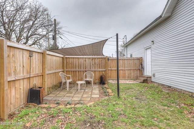 120 N Oronogo Street, Webb City, MO 64870