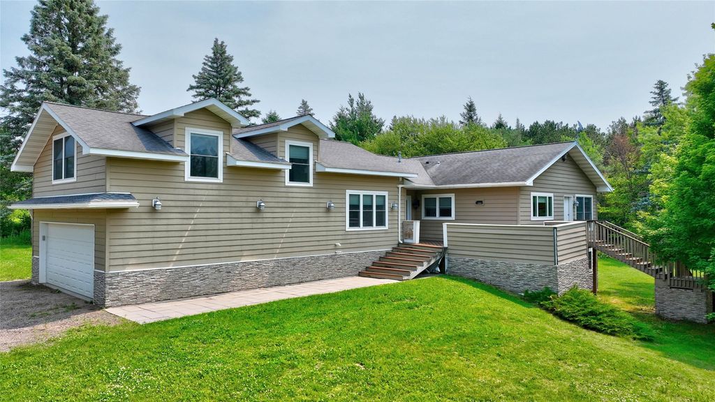 Image 1 of property listing at 2887 29 9/16 Avenue, Birchwood, WI 54817