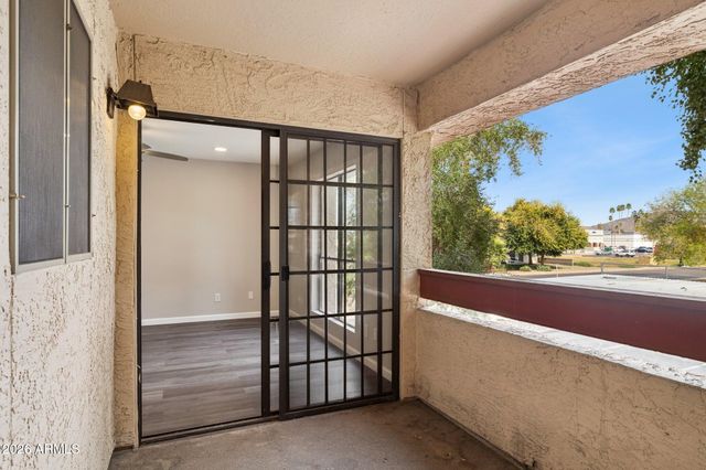 3131 W COCHISE Drive 202, Phoenix, AZ 85051