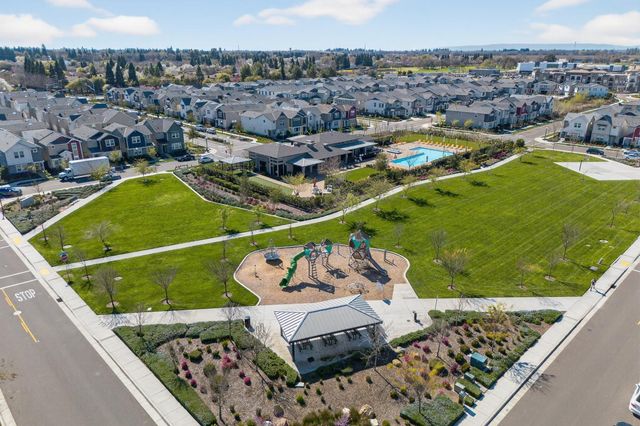 2719 Alcove Way, Sacramento, CA 95833