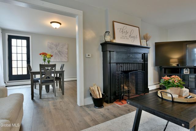 6 N Hollywood Avenue, Gloversville, NY 12078