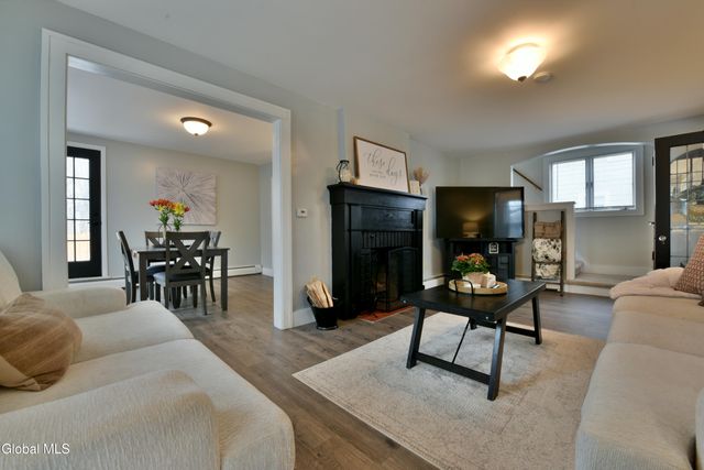 6 N Hollywood Avenue, Gloversville, NY 12078