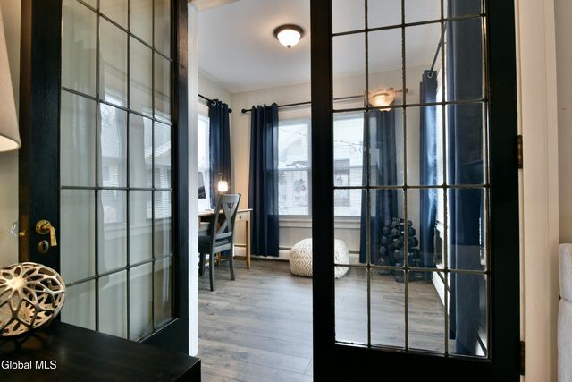 6 N Hollywood Avenue, Gloversville, NY 12078