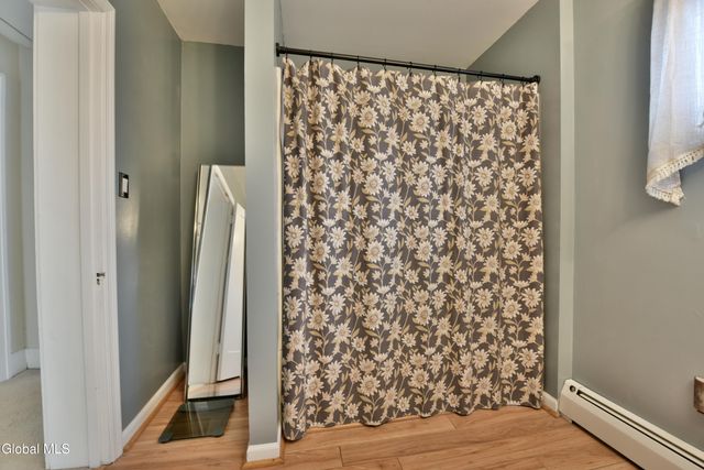 6 N Hollywood Avenue, Gloversville, NY 12078