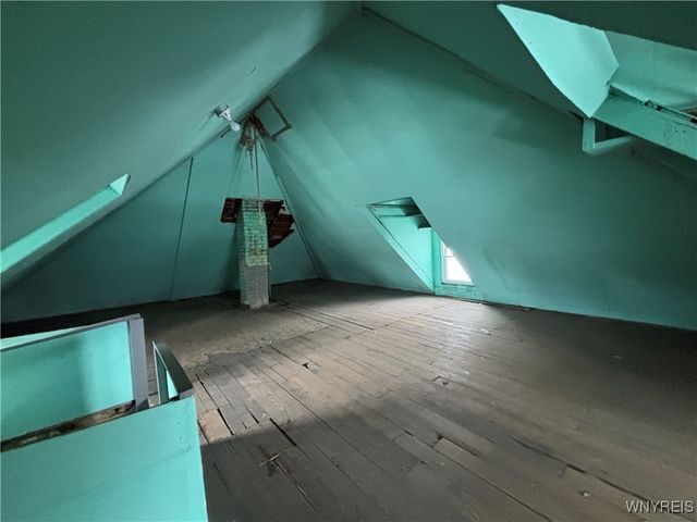 459 East Avenue, Lockport City, NY 14094