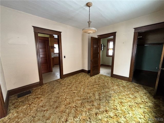 459 East Avenue, Lockport City, NY 14094