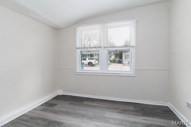 445 Plaza Avenue, Ferguson, MO 63135