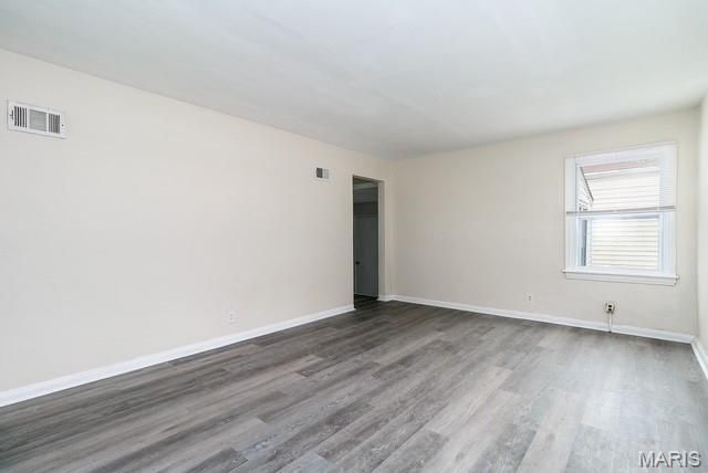 445 Plaza Avenue, Ferguson, MO 63135