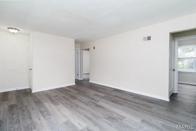 445 Plaza Avenue, Ferguson, MO 63135
