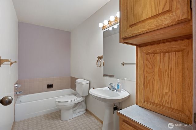 4926 Shorecrest Drive NE, Moses Lake, WA 98837