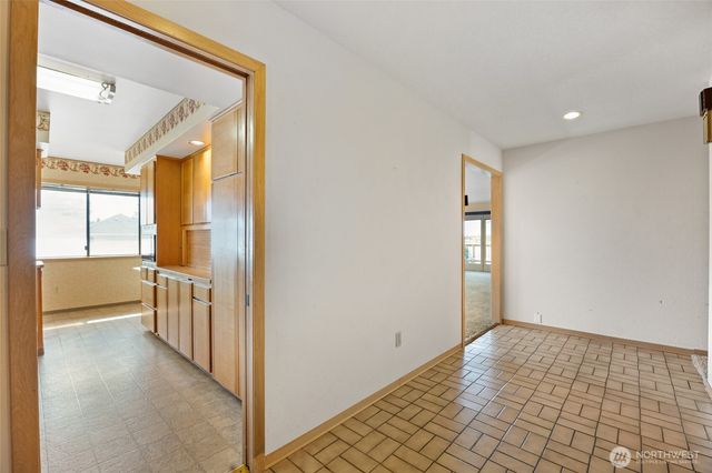 4926 Shorecrest Drive NE, Moses Lake, WA 98837