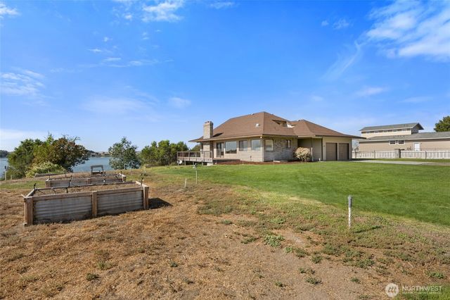 4926 Shorecrest Drive NE, Moses Lake, WA 98837