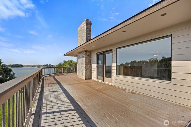 4926 Shorecrest Drive NE, Moses Lake, WA 98837