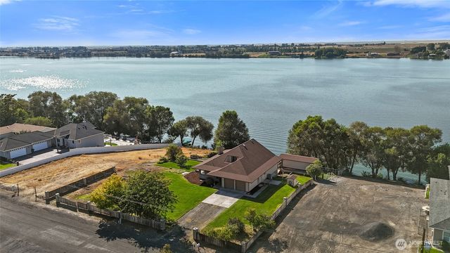 4926 Shorecrest Drive NE, Moses Lake, WA 98837